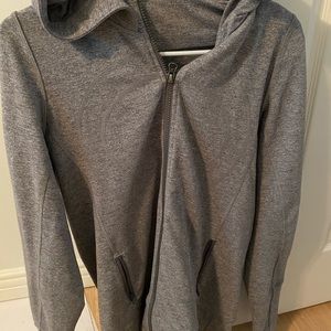 Lululemon jacket size 8
